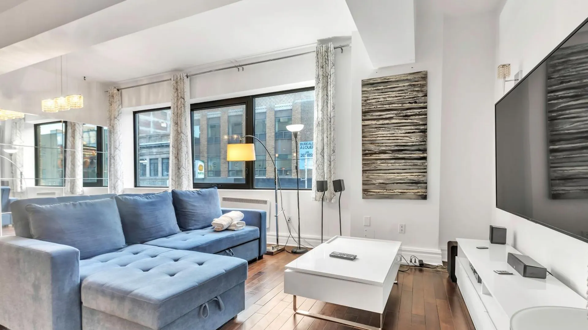 Appartement Luxurious 2 Bedroom 2 Bathroom Condo Downtown Montréal